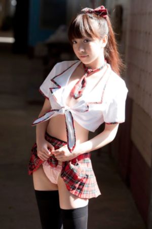 漂亮的保姆完整版